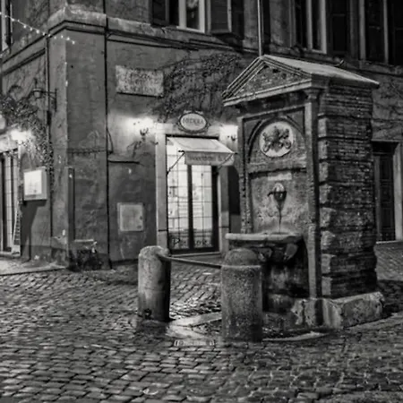 Gabriel's Charming Vatican House *